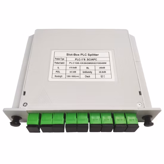 Séparateur PLC à fibre optique de type cassette FTTH de qualité 1*8 Sc/APC 09 mm avec une excellente uniformité et fiabilité